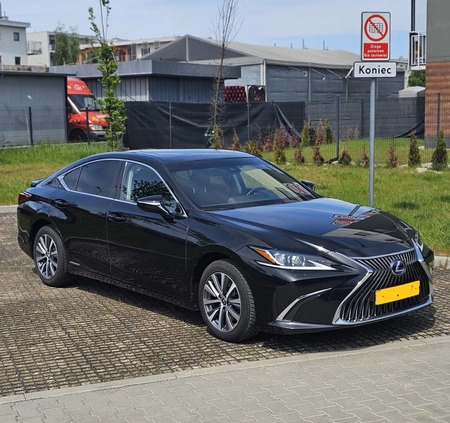 Lexus ES cena 150675 przebieg: 55000, rok produkcji 2020 z Warszawa małe 254